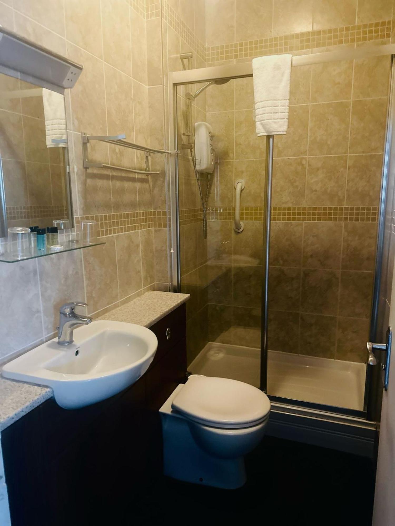 The Wash & Tope Хънстантън Екстериор снимка